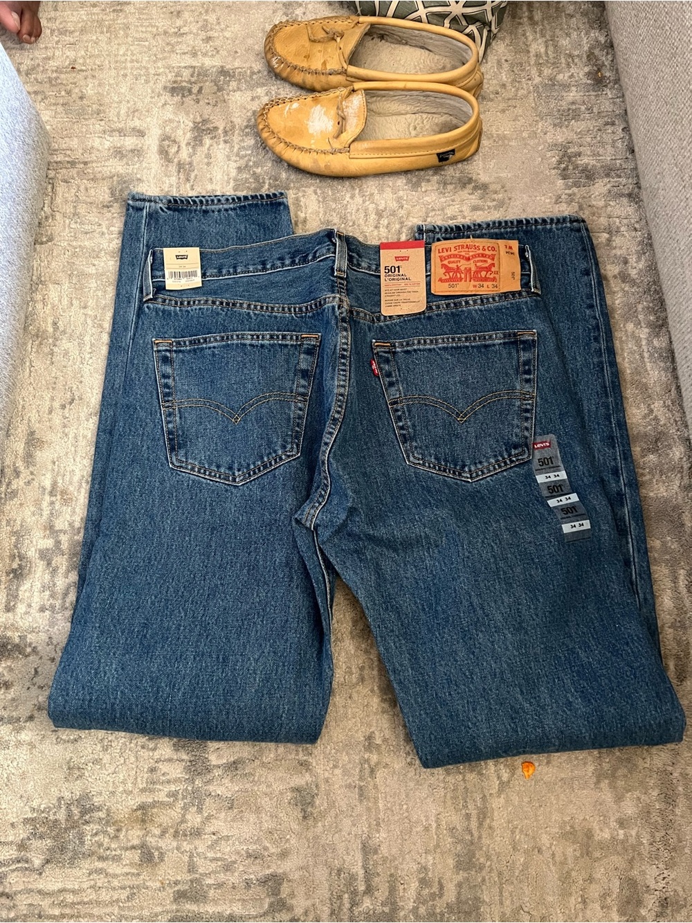 Levi's Straight Men's Jeans in Medium Blue Wash